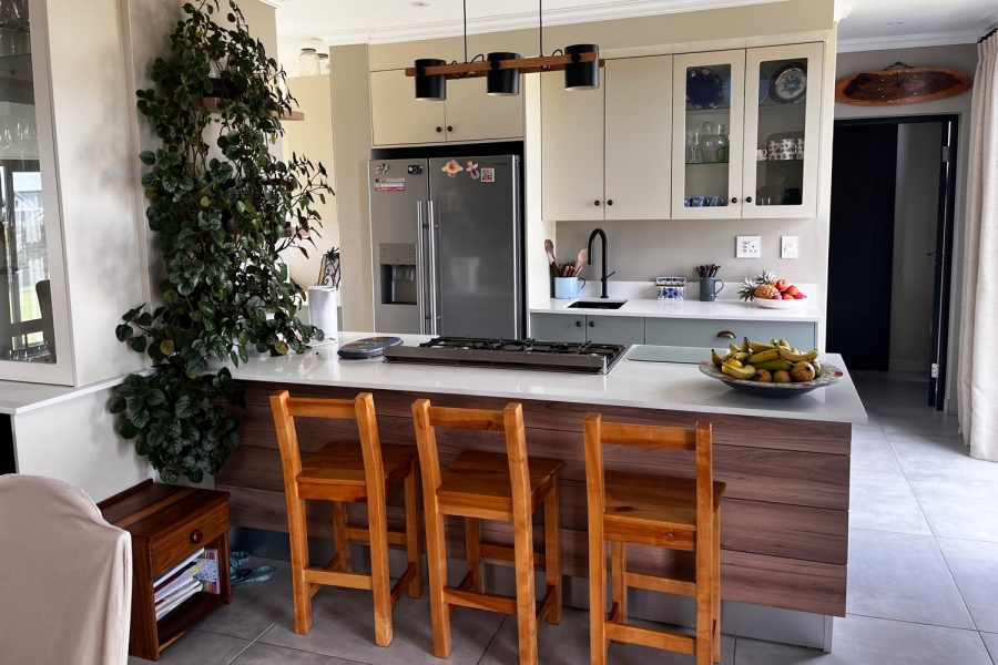 3 Bedroom Property for Sale in Renosterbos Estate Western Cape